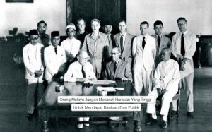 Orang Melayu Jangan Terlalu Menaruh Harapan Yang Tinggi Untuk Mendapat Bantuan Dari Politik.