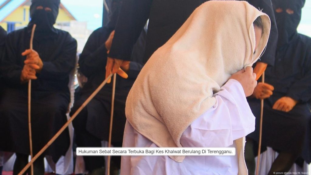 Hukuman Sebat Secara Terbuka Bagi Kes Khalwat Berulang Di Terengganu.