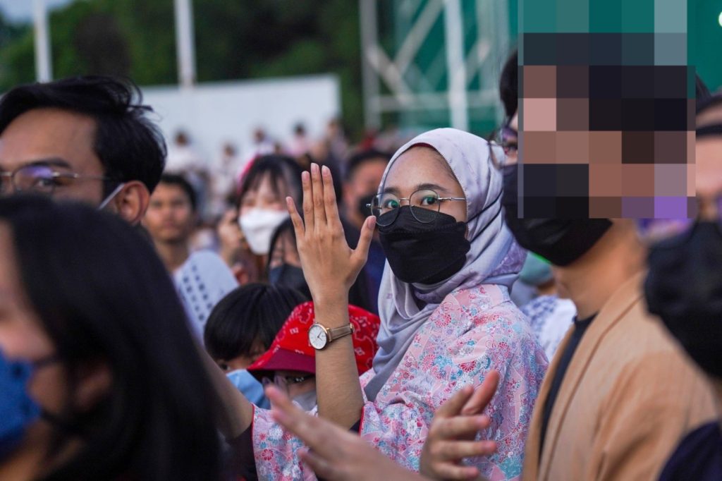 Siapa Lebih Biadab?? Fikir-Fikirkan lah???