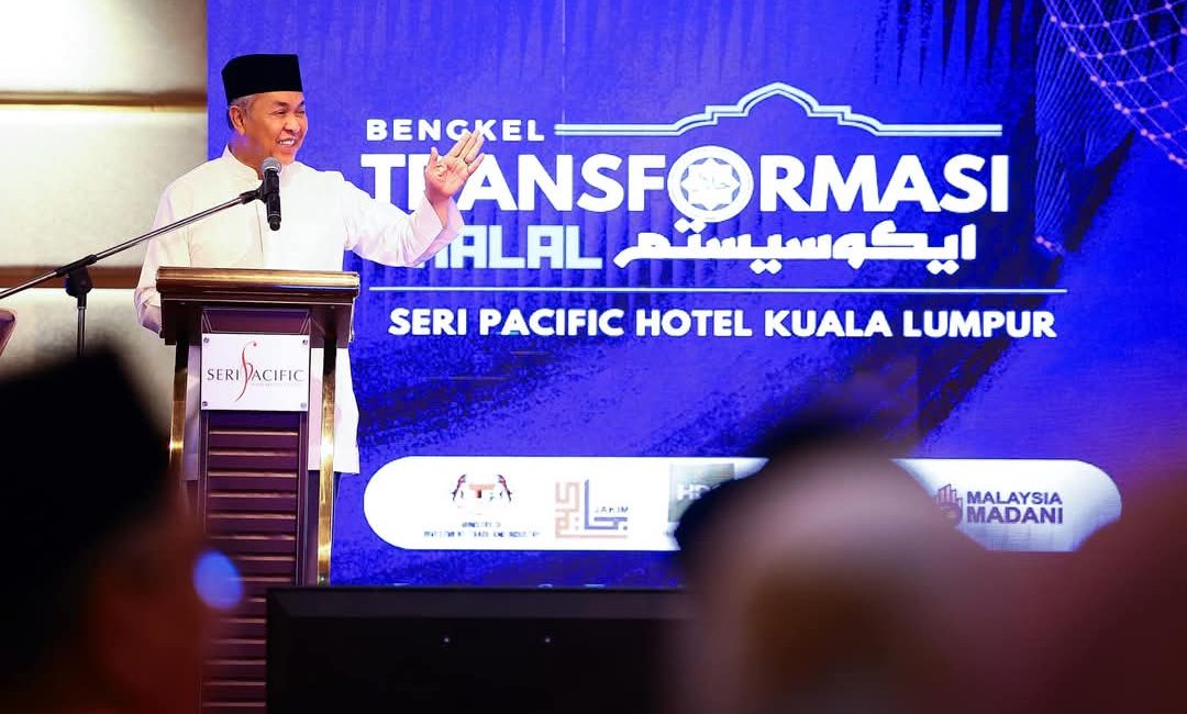 Malaysia Perlu Kekal Sebagai Peneraju Utama Industrial Halal Dunia Kerana Negara Lain Sudah Mula Mengorak Langkah Untuk Memberi Saingan.